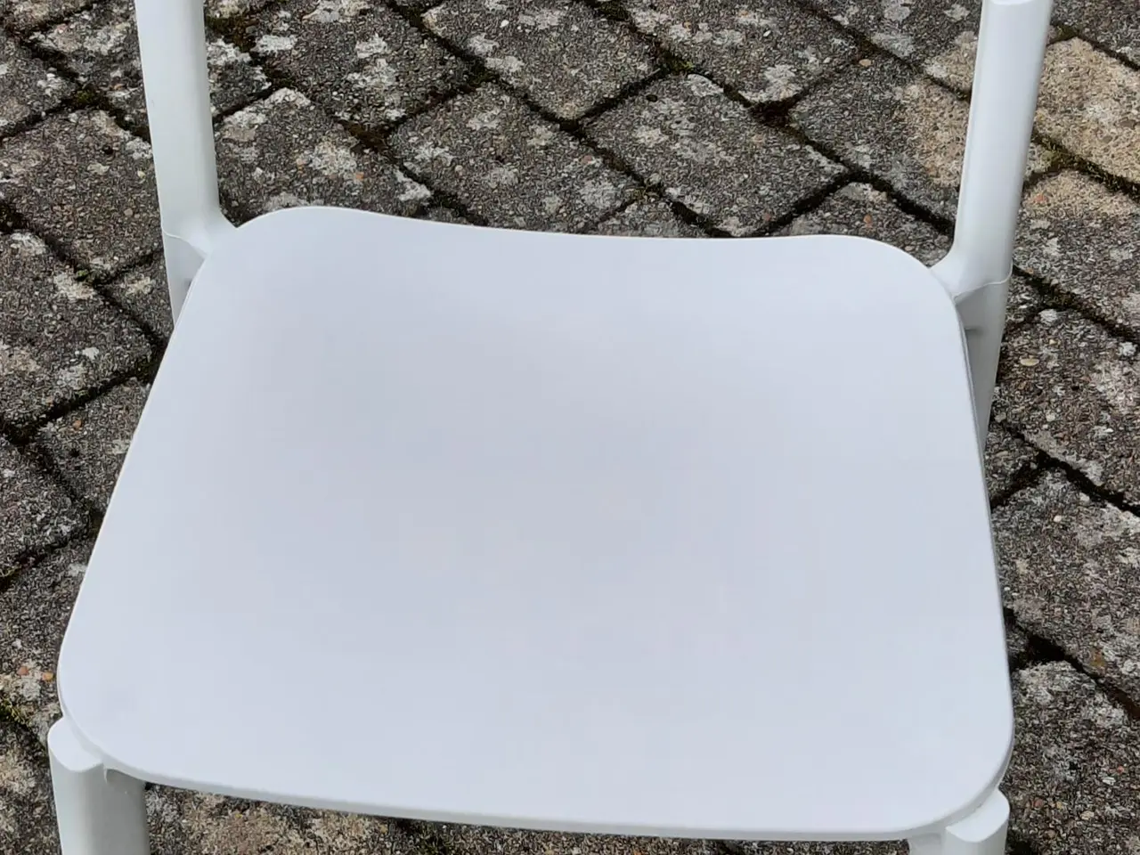 Billede 1 - 8 JANINGE stole fra Ikea