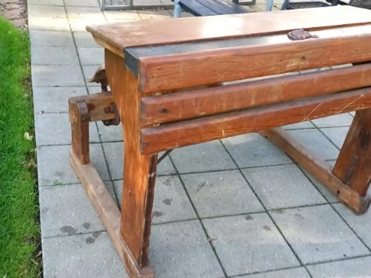 Billede 3 - Skolepult mere end 75 år gammel