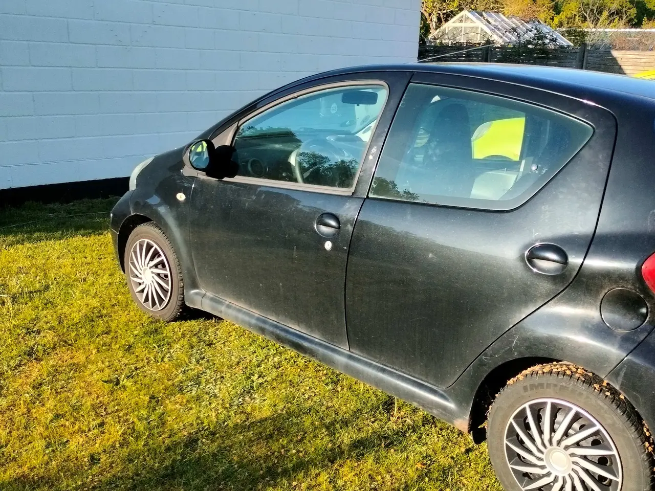 Billede 2 - Toyota Aygo 1,0, skal synes