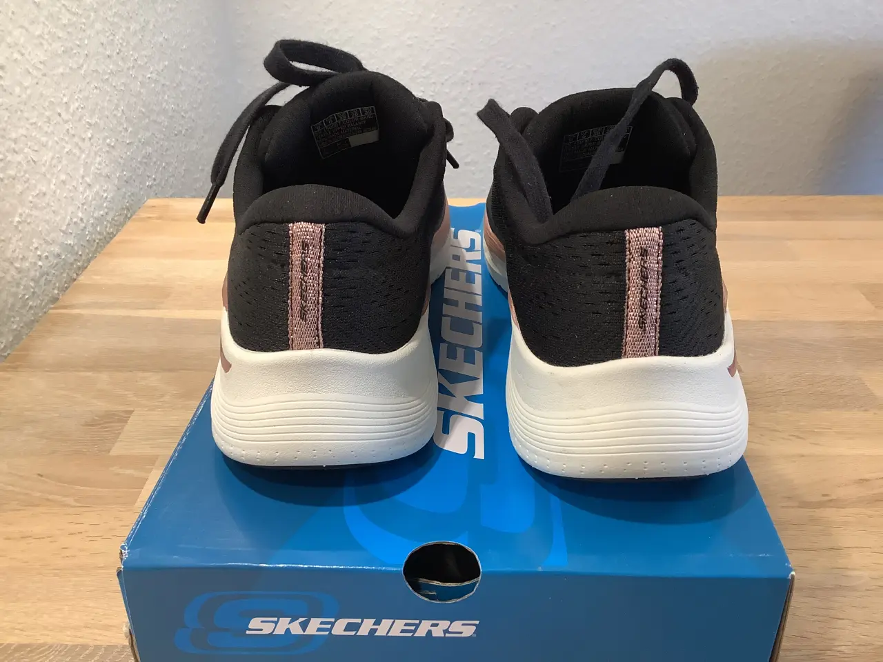 Billede 3 - Skechers Arch Fit 2.0 Glow W - Black Rose Gold
