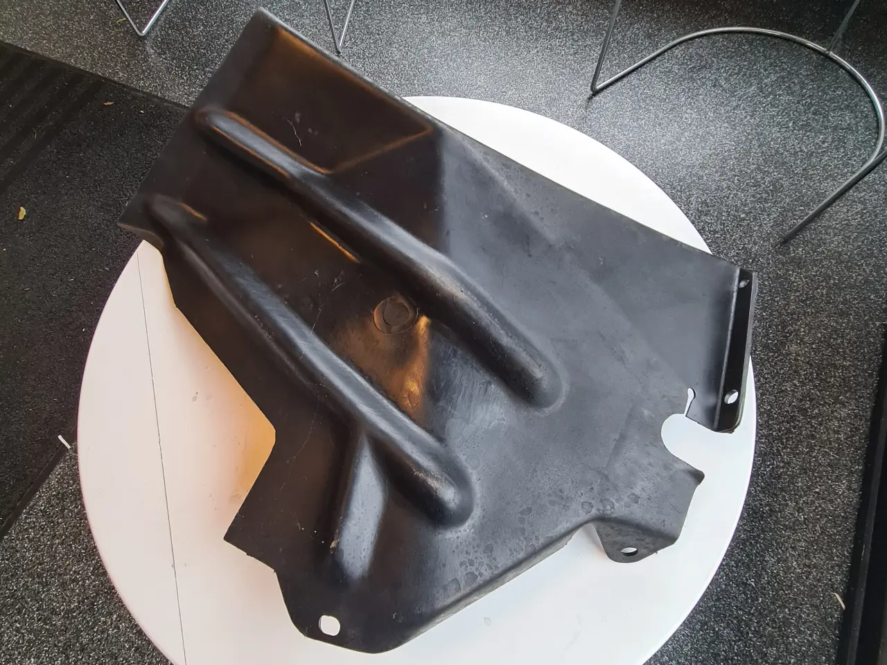 Billede 4 - Sprøjt plade ved v forhjul Mercedes T1
