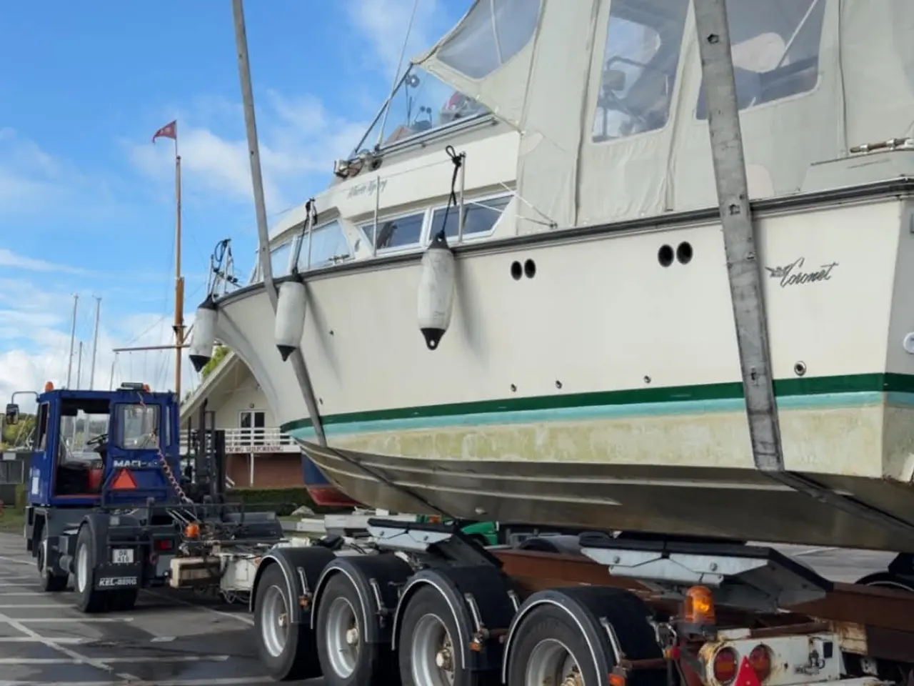 Billede 2 - Coronet 32 Oceanfarer – klassisk motorbåd