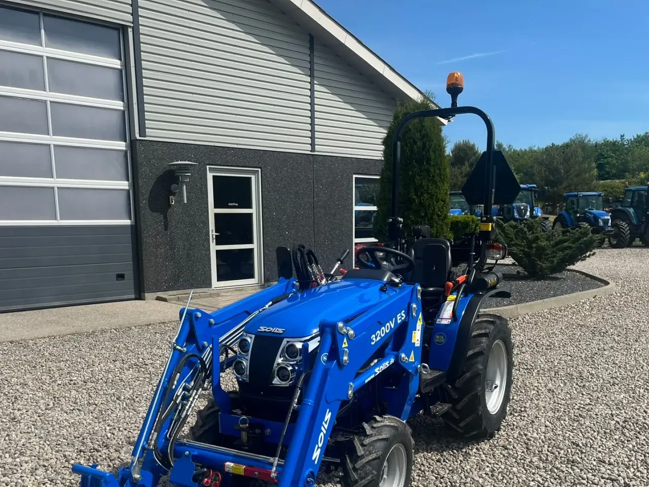 Billede 7 - Solis S26 6+2 gearmaskine med Fuldhydraulisk frontlæsser