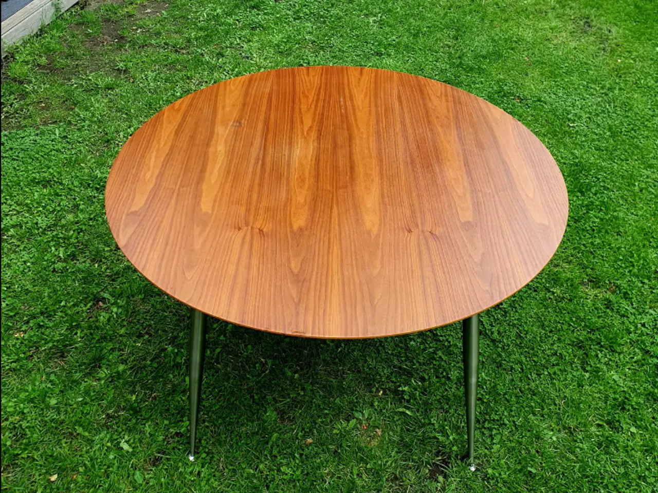 Billede 3 - Rundt Teak Spisebord