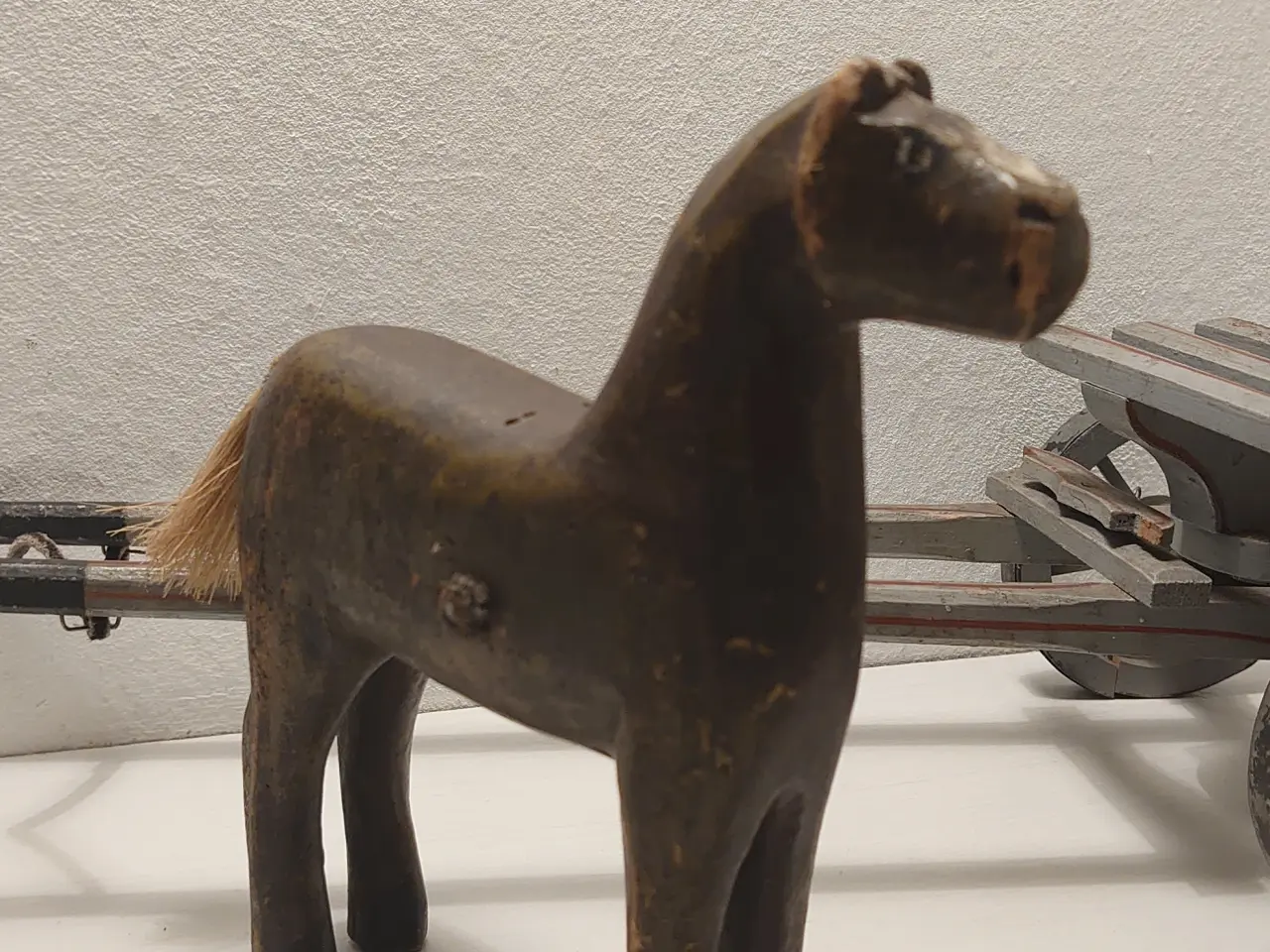 Billede 4 - Træhest med vogn og 3 kornsække. Ca 1930-40