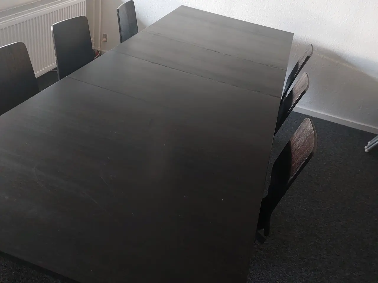 Billede 1 - Sort spise bord med 6 stole