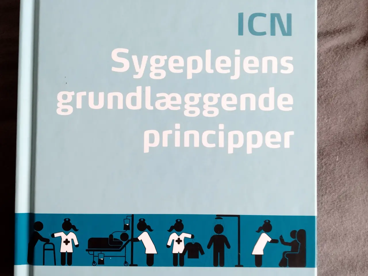 Billede 1 - Bøger til sygeplejerske studie