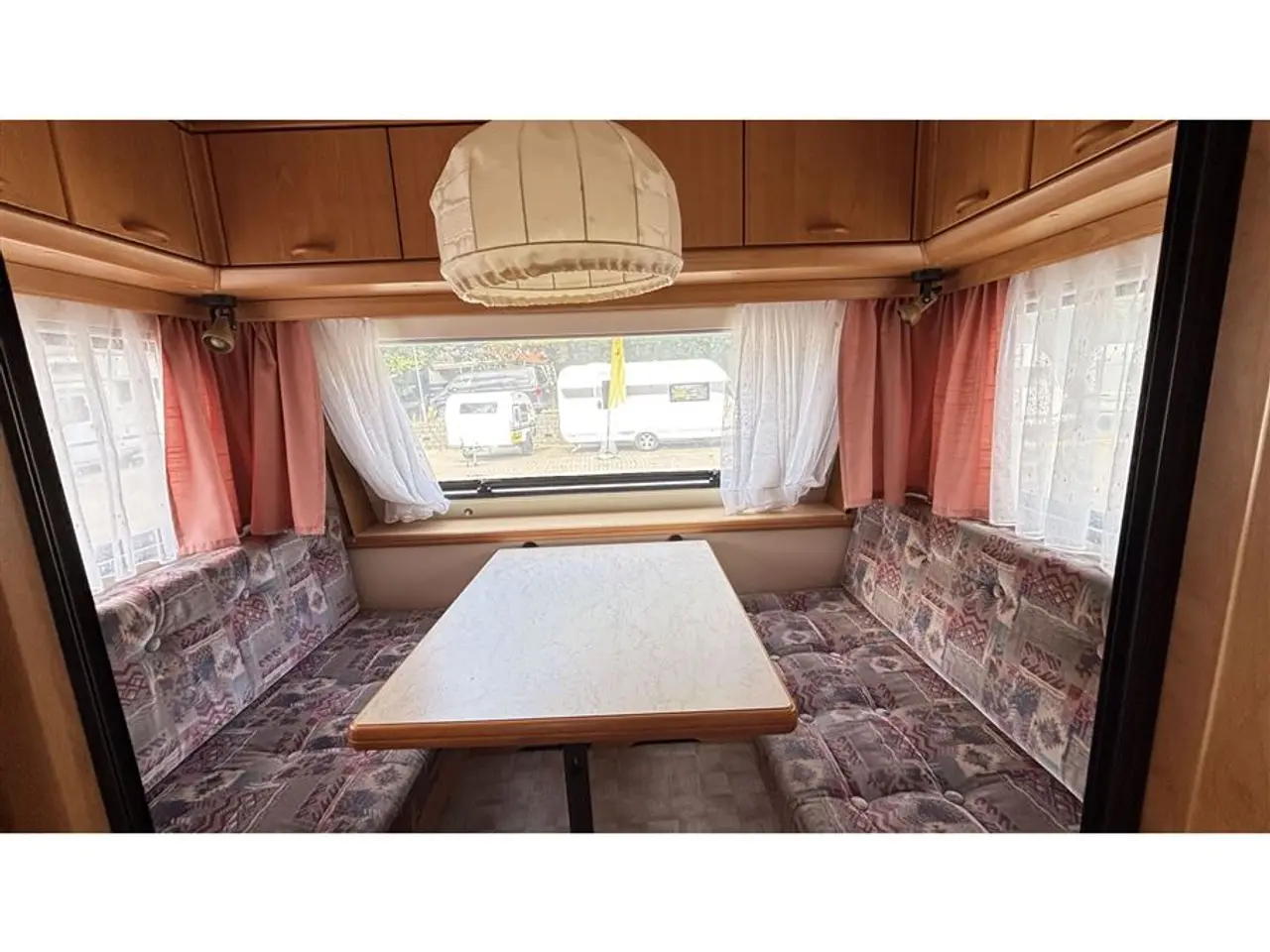 Billede 4 - 1995 - Hobby De Luxe 460 T Pæn og velholdt campingvogn