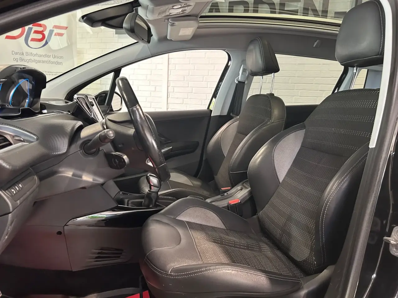 Billede 5 - Peugeot 2008 1,2 e-THP 110 Allure Sky