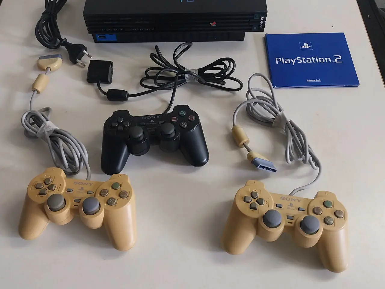 Billede 1 - Playstation 2 konsol og 3 controllere