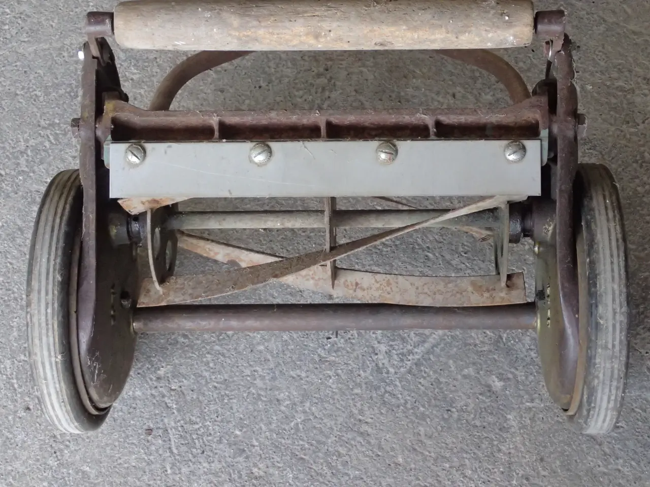Billede 8 - Cylinder plæneklipper Ginge.