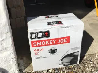 Weber Smokey Joe grill