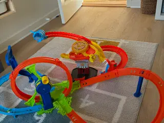 Hot wheels