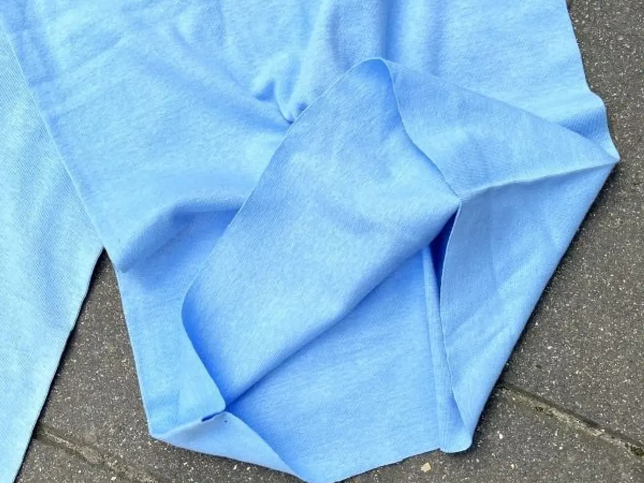 Billede 1 - Stof - 1,5 meter rundstrikket rib
