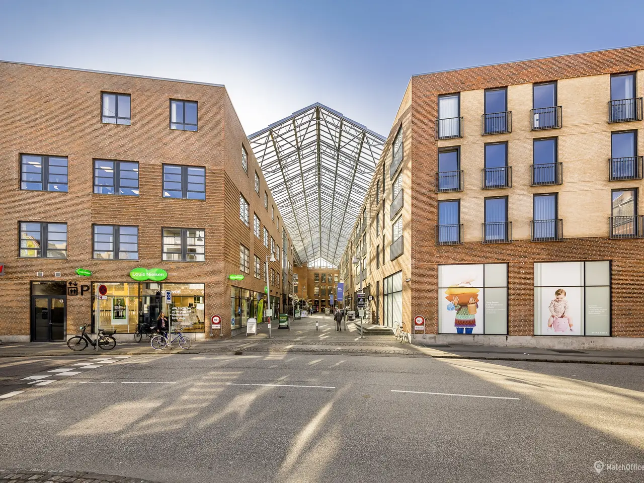 Billede 1 - Lyst kontorlejemål i Spinderiet ved Valby Station