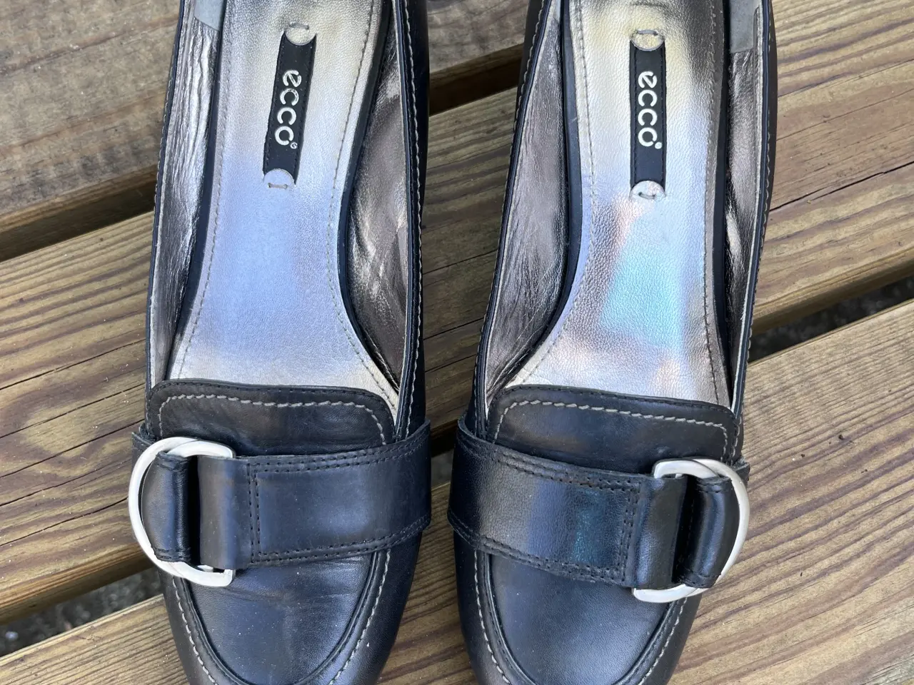 Billede 1 - Elegante ECCO læderpumps med sølvspænde – Str. 39