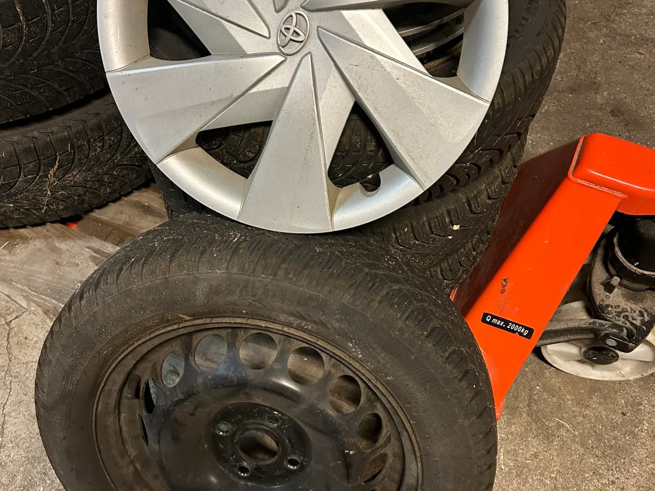 Billede 2 - Vinterdæk til Toyota-Aygo