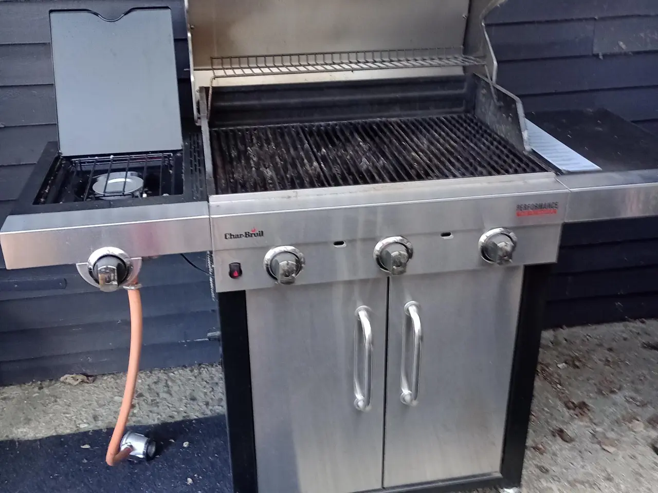 Billede 1 - Super næsten ny og ubrugt char-broil grill