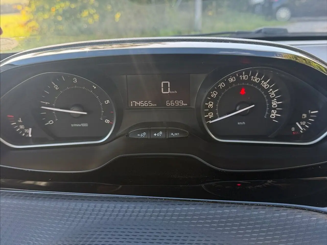 Billede 6 - Peugeot 208 1,6 BlueHDi Desire Sky 100HK 5d