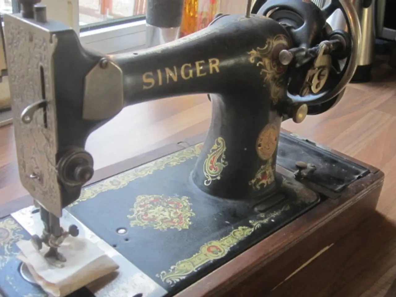 Billede 3 - Singer ANTIK SYMASKINE,