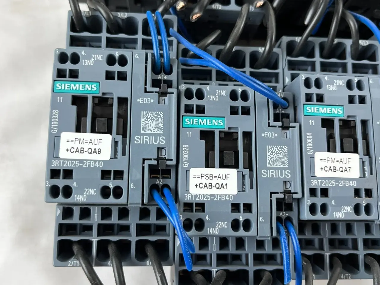 Billede 3 - parti of 10x Siemens Sirius 3RT2025-2FB40 24V DC