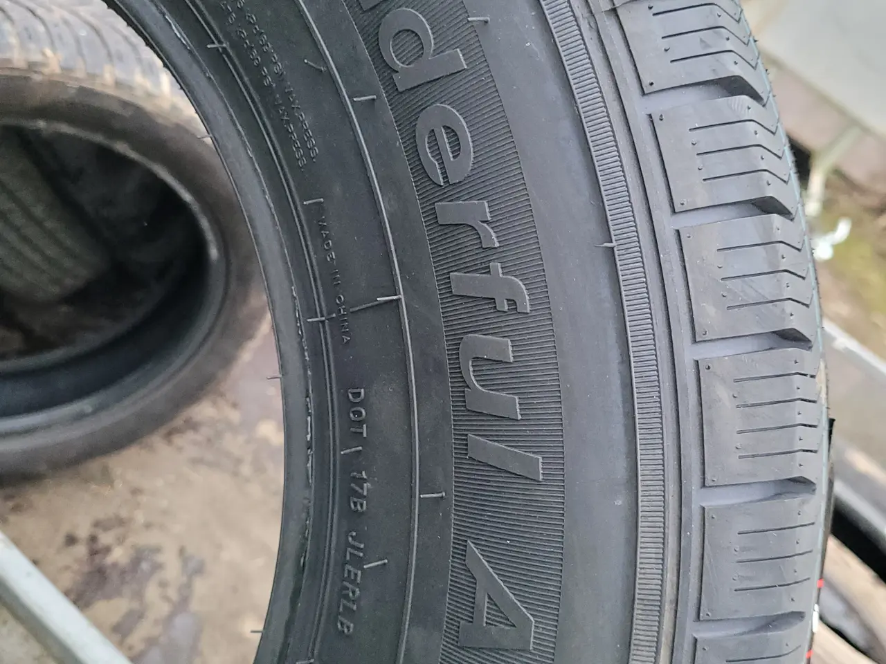 Billede 4 - 215/75R 16c