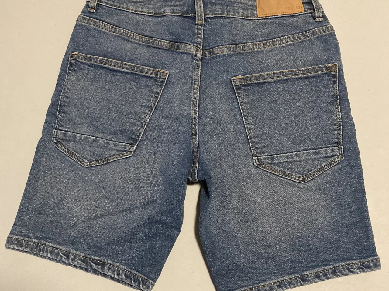 Billede 6 - 3. par Solid drenge shorts str. XS