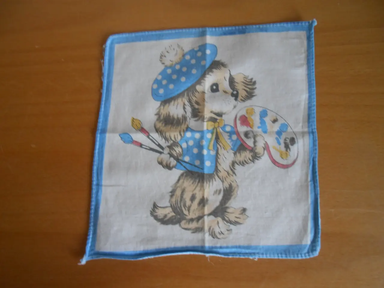 Billede 14 -  Broderet gemmemappe til