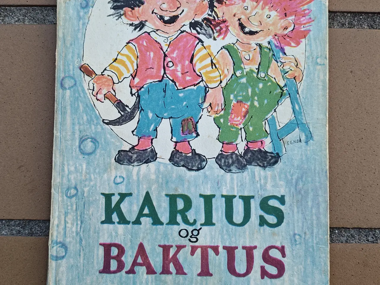 Billede 1 - Gammel Karius og Baktus BOG