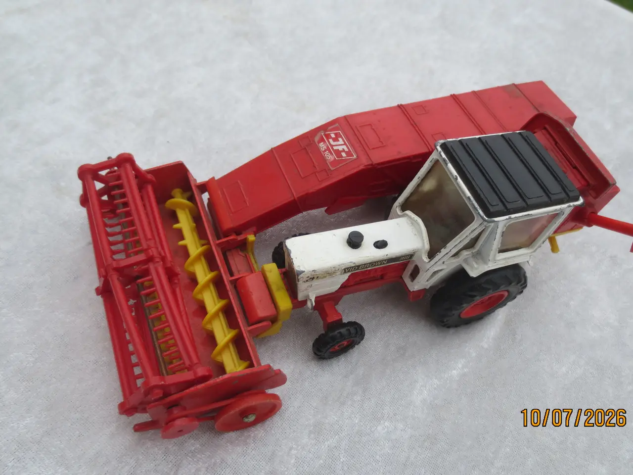 Billede 4 - 2 stk Modeltraktor David Brown 1412 med JF MS 105 