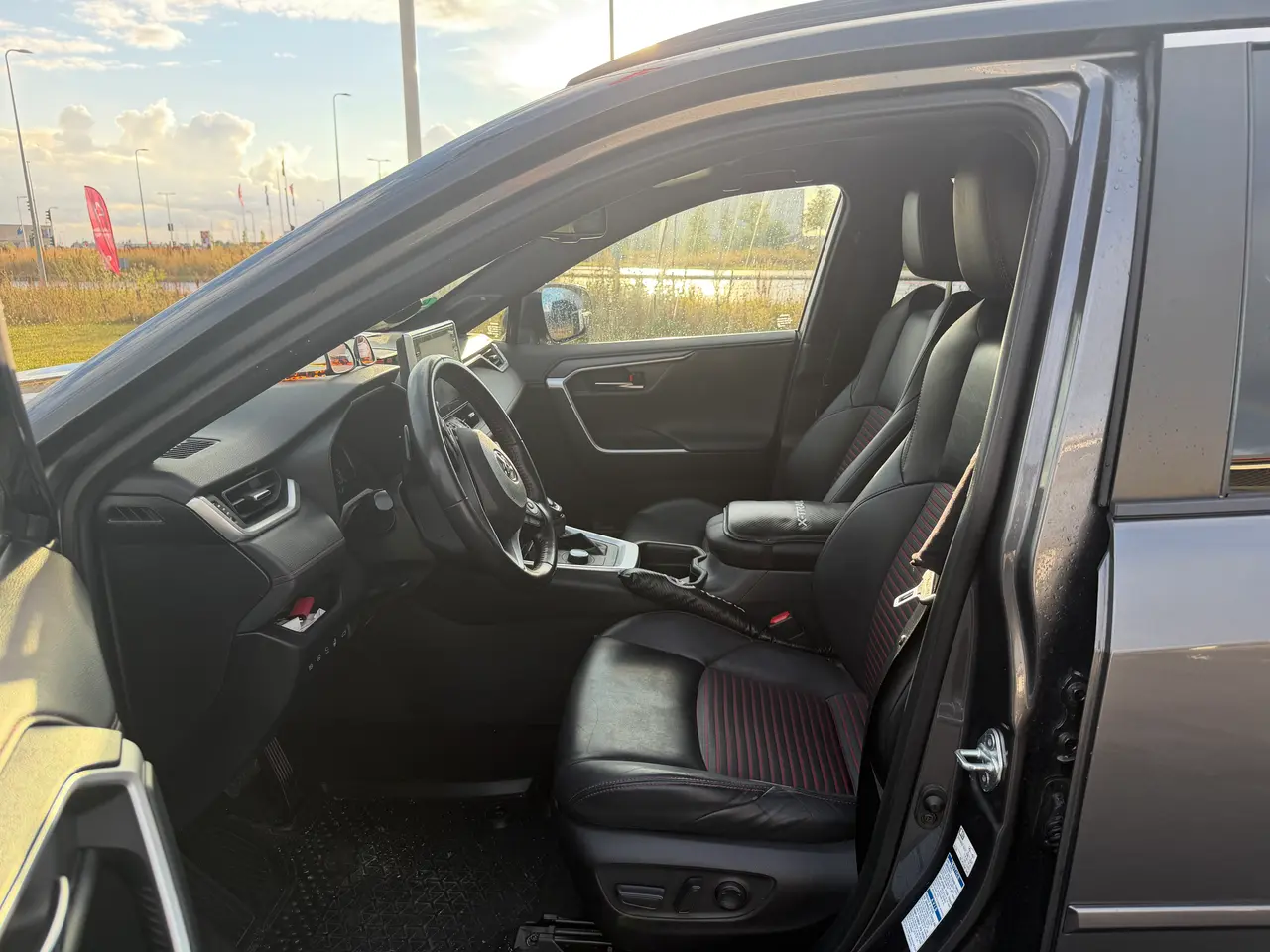Billede 13 - RAV4 PHEV - 18,3 kWt batteri og 75km på opladning 