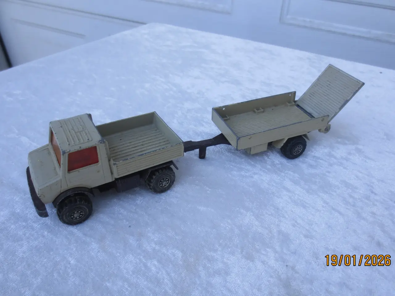 Billede 1 - 1 stk modelbil Mercedes Benz Unimog