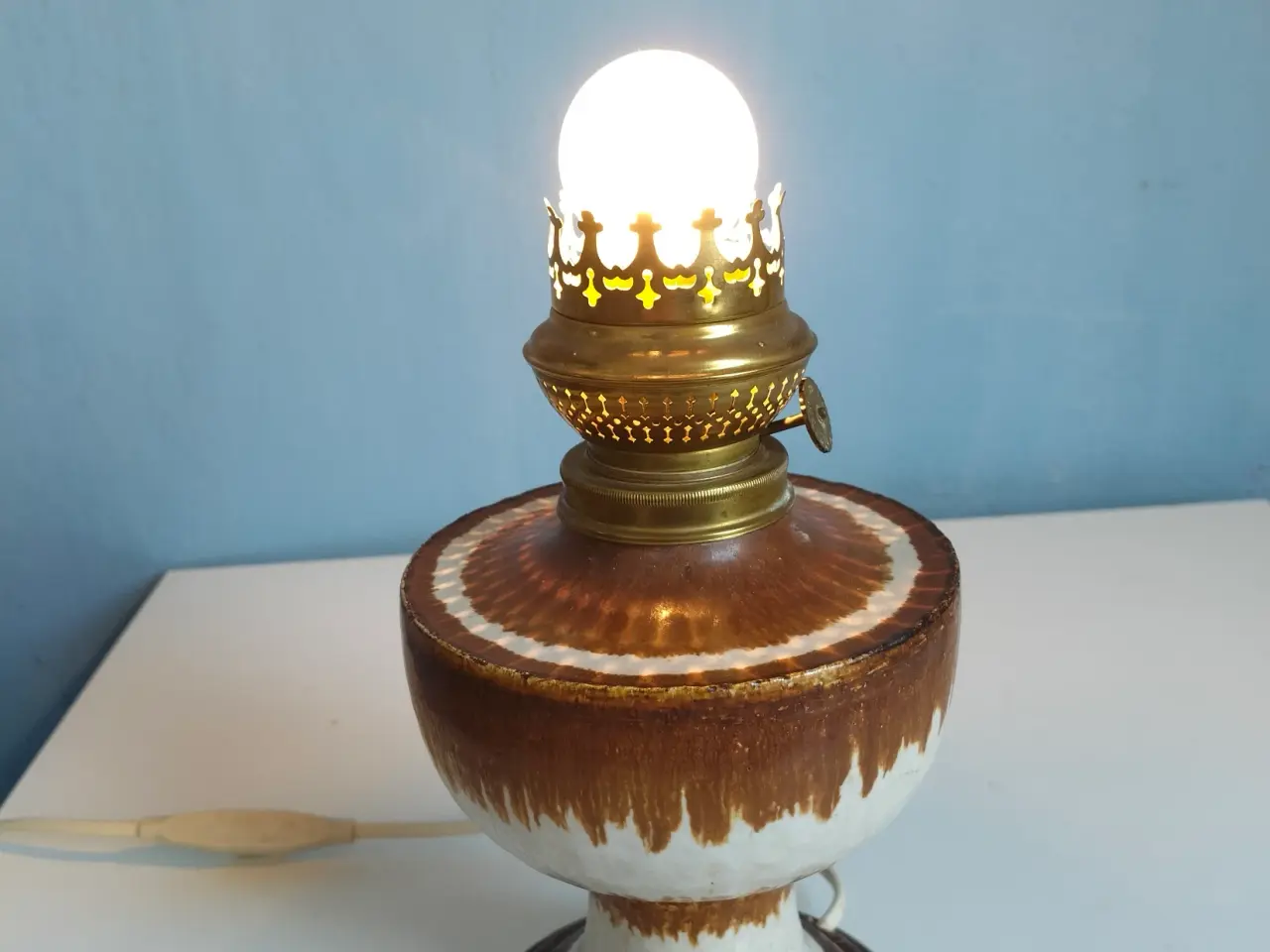Billede 1 - Antik lampe – K.C.S. Mosbrenner olielampe ombygget