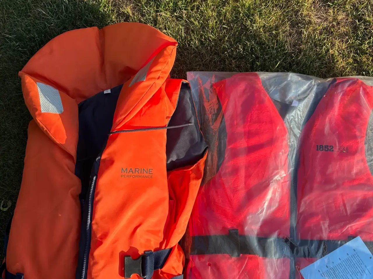 Billede 1 - Helt ny redningsvest 