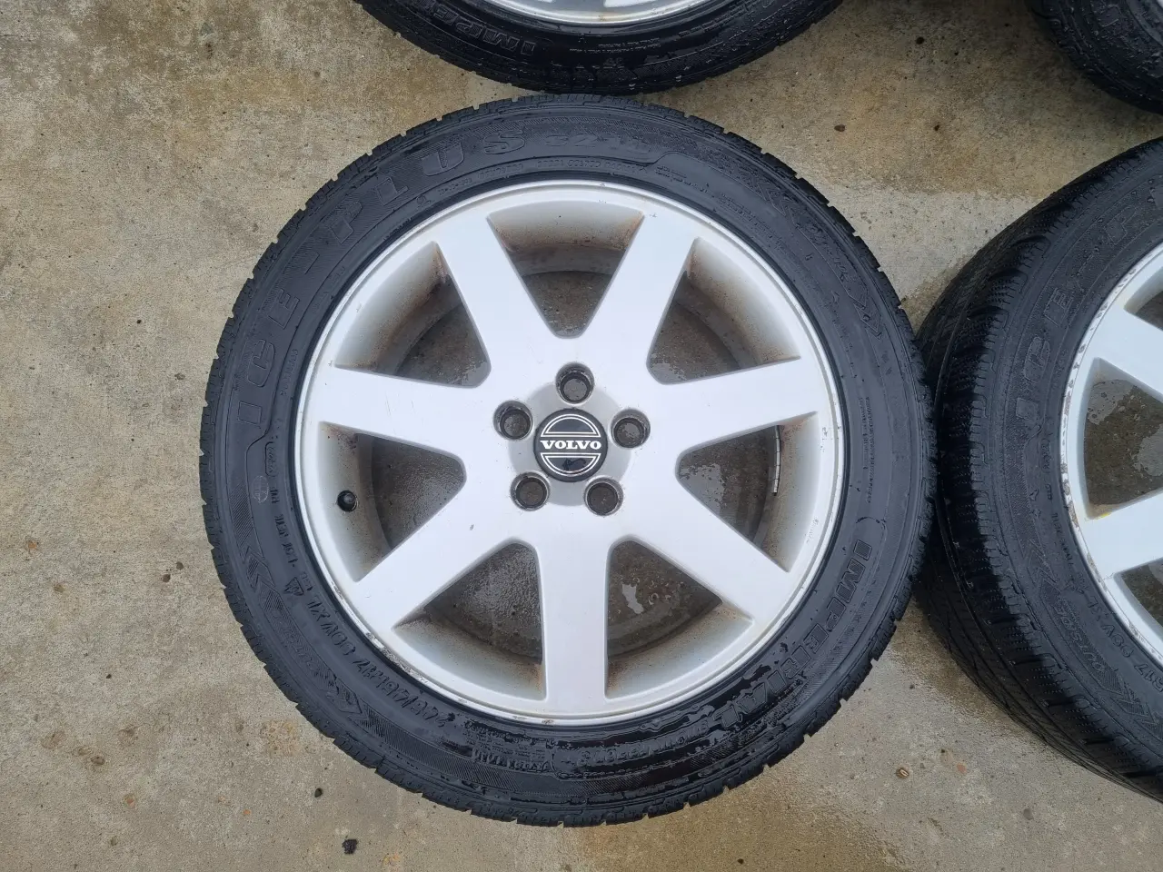 Billede 5 - Volvo Stylla 17" fælge med vinterdæk