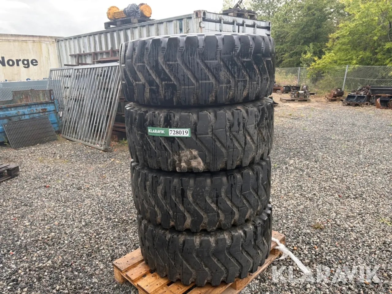 Billede 1 - Hjul Goodyare Powerload 405/70R20 4 styk