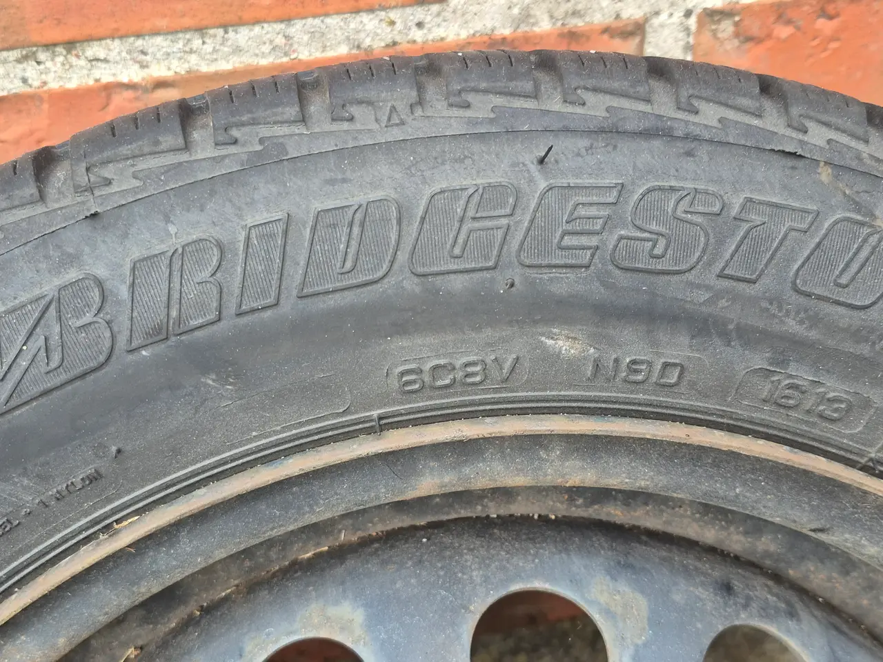 Billede 2 - Bridgestone Polaris 155/65 R14 dæk