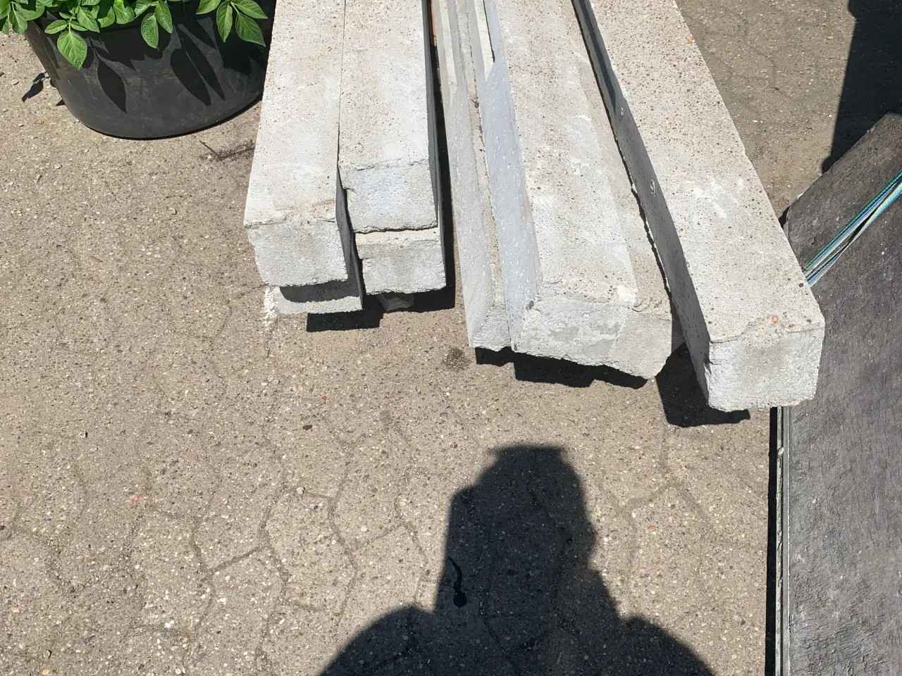 Billede 2 - Betonpæle betonplader