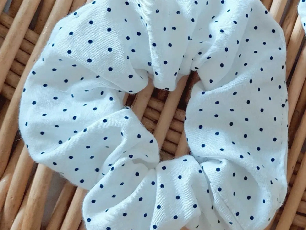 Billede 2 - Polka Dot Scrunchies 