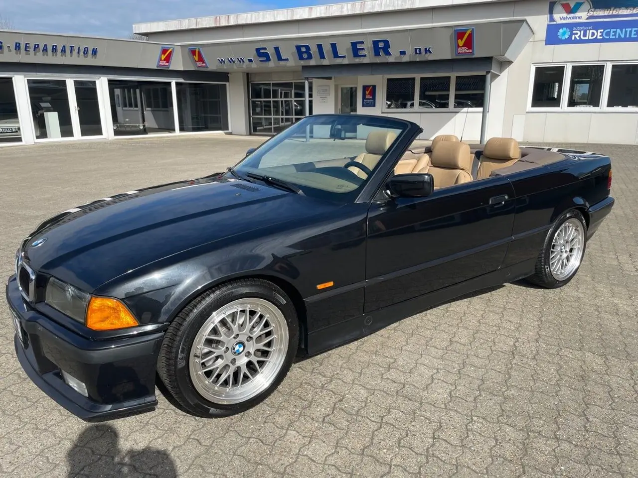 Billede 1 - BMW 320i 2,0 150HK Cabr. Aut.