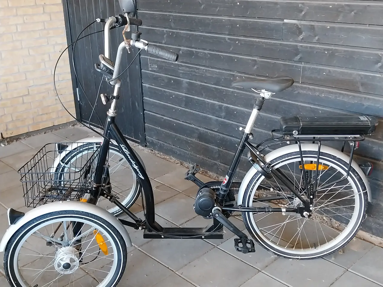 Billede 1 - Lindebjerg, seniorcykel F-elmodel, sort,