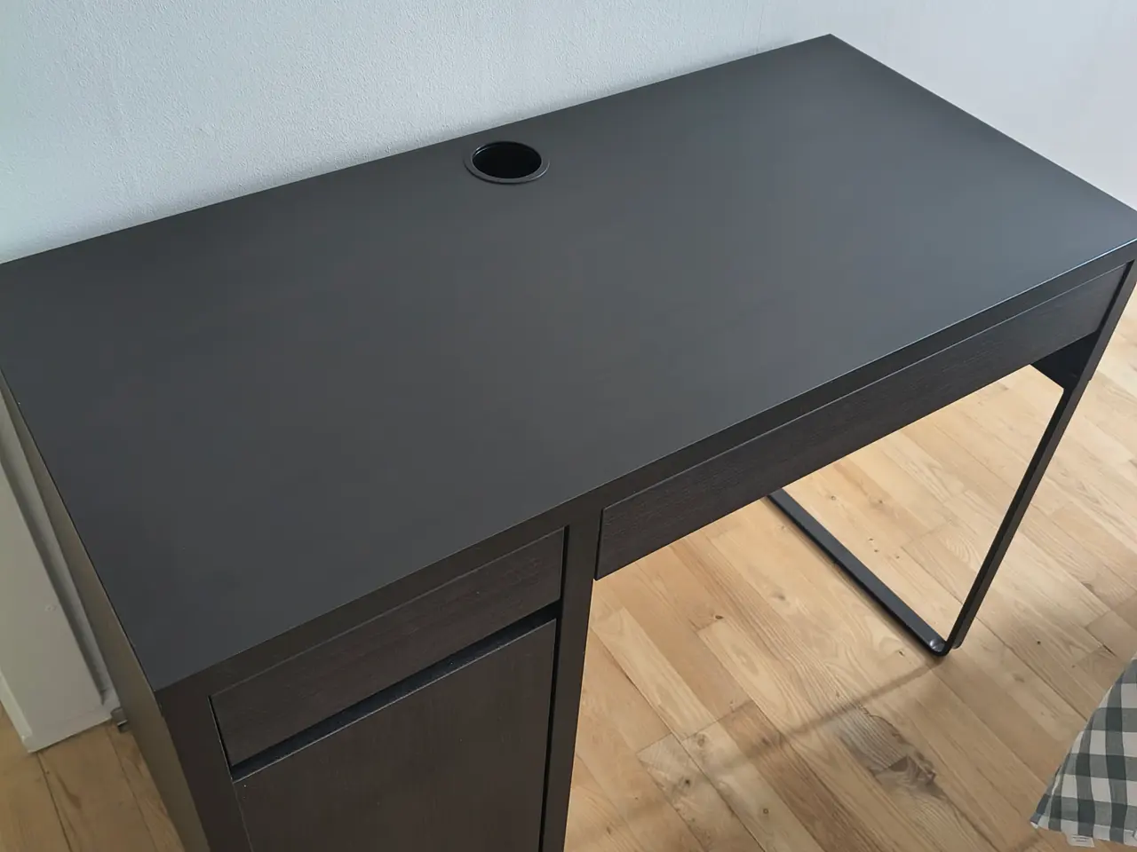 Billede 3 - Ikea studie bord med kontorstol