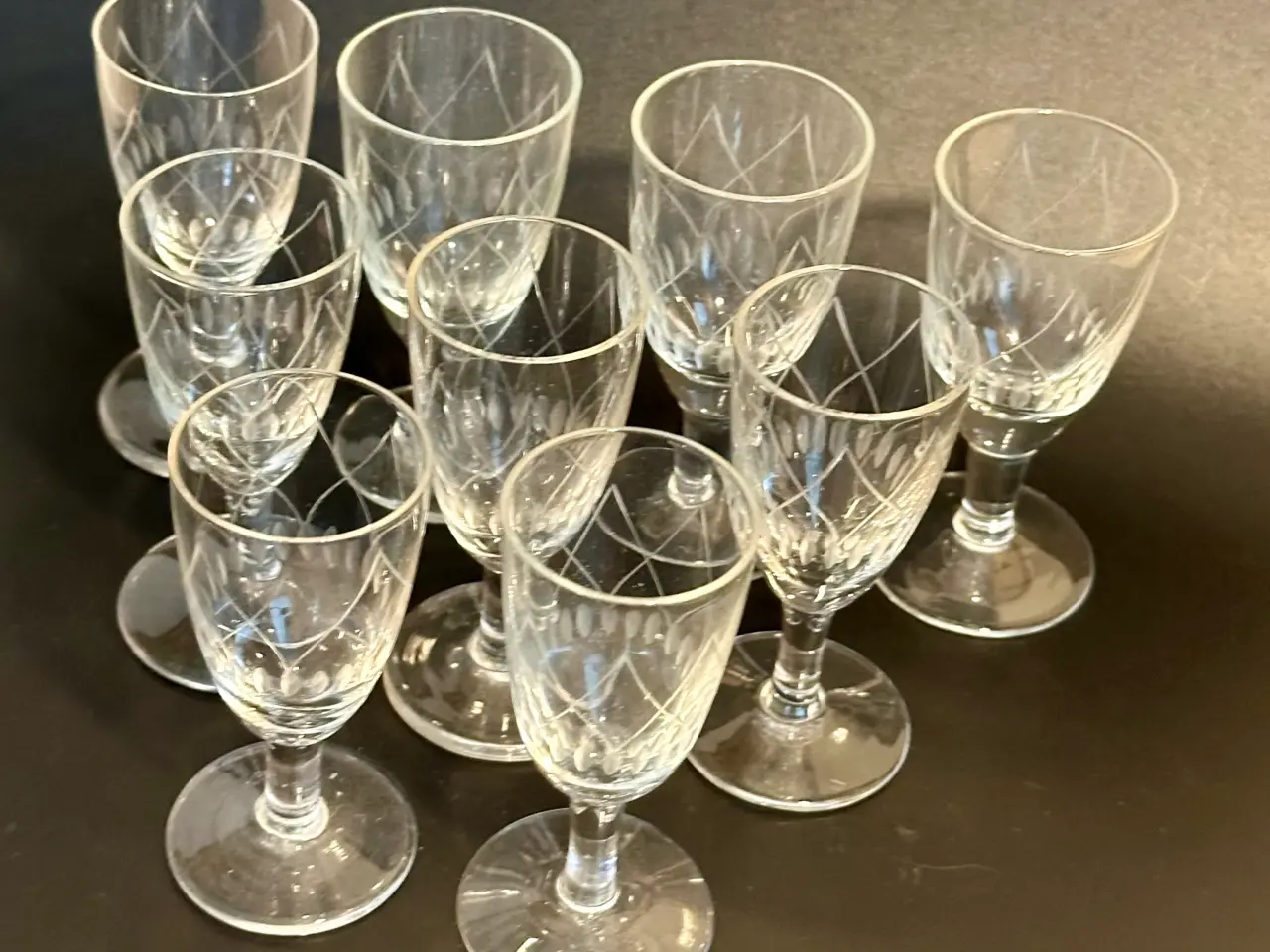 Billede 1 - 9 vintage BELLONA snapseglas i flot stand sælges