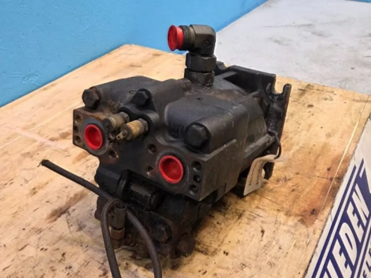 Billede 4 - New Holland CR9.90 Hydrostatmotor 84819681