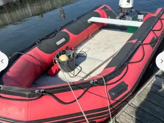 Gummibåd med trailer