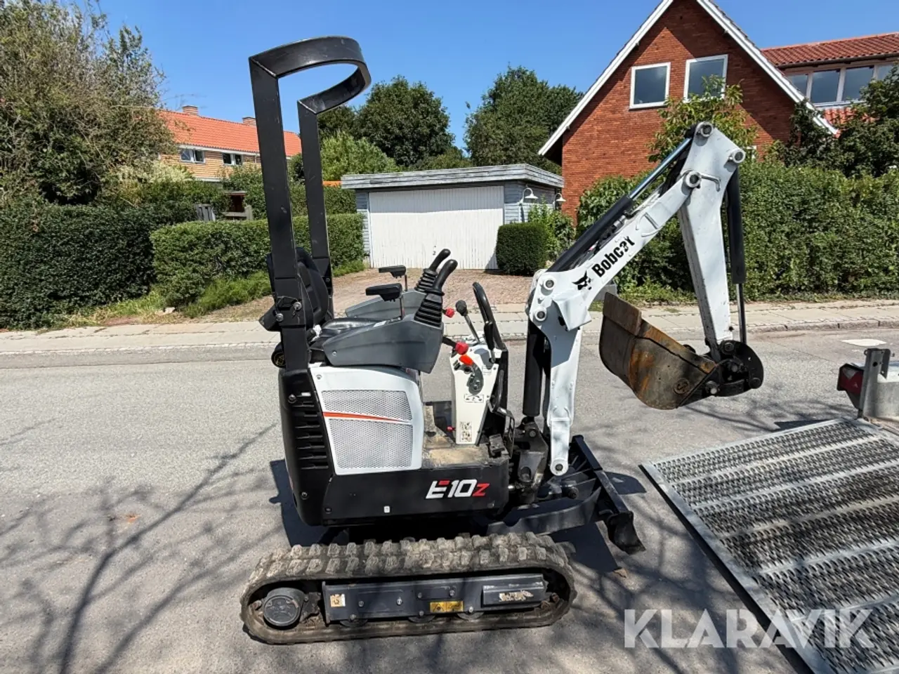 Billede 5 - Gravemaskine med trailer og stort servicekit Bobcat E10Z