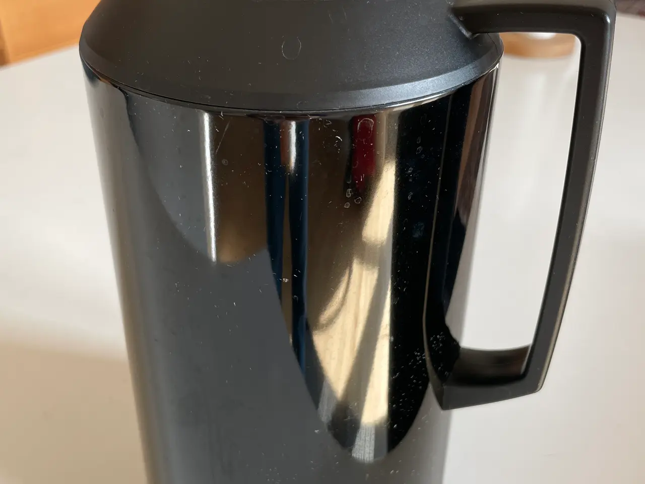 Billede 1 - Tiger. Termokande 1 Liter - Sort.