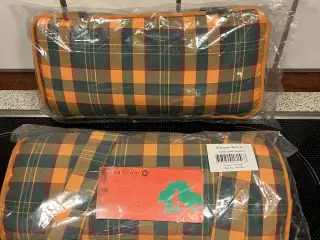 Nakkepuder ternede orange/grøn