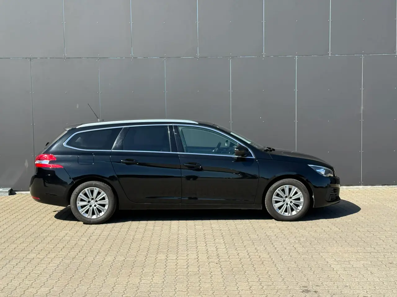 Billede 4 - Flot Peugeot 308 med glastag