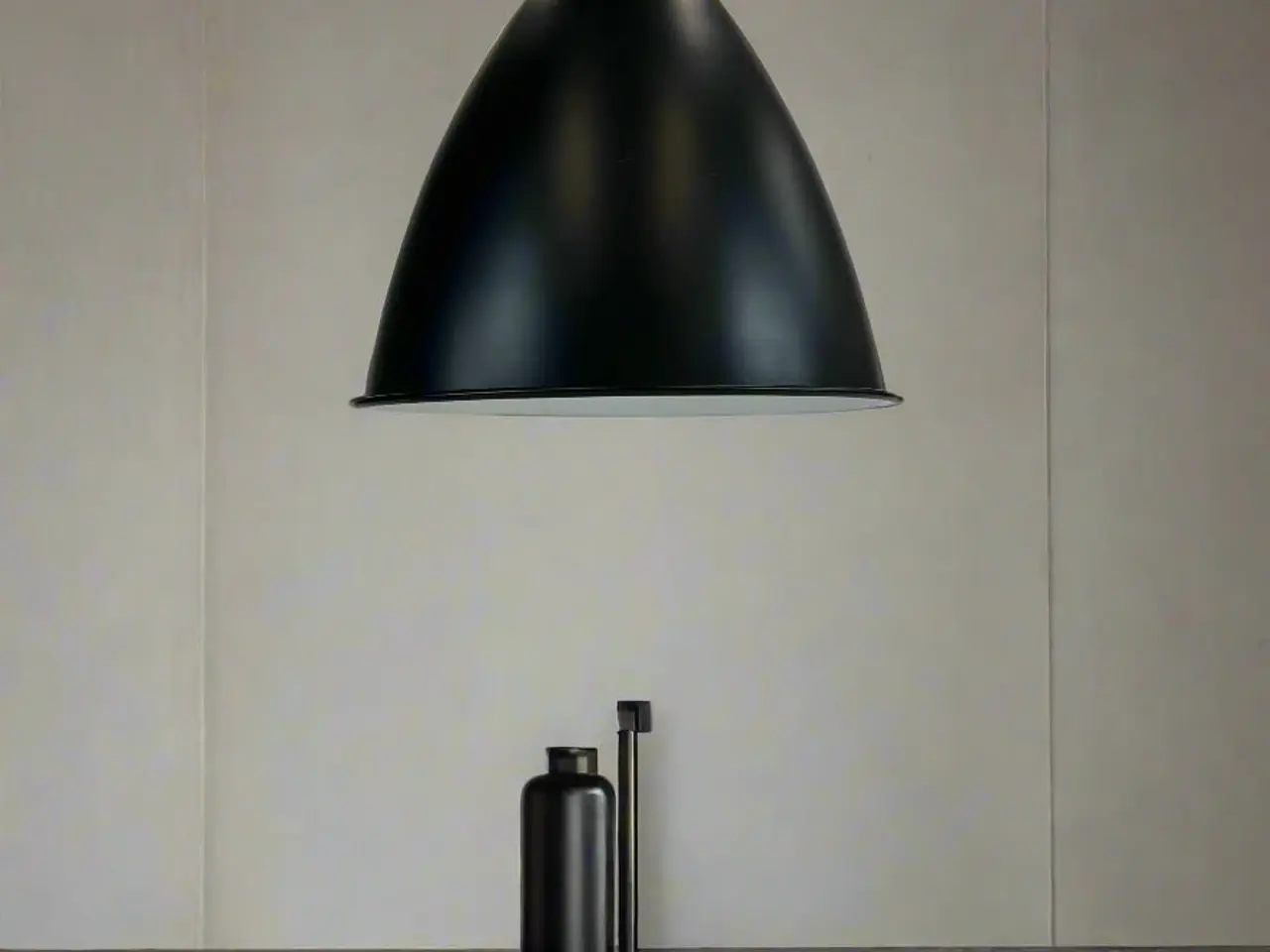 Billede 2 - GUBI Bestlite BL9 XL Lampe – Sort H 50 cm